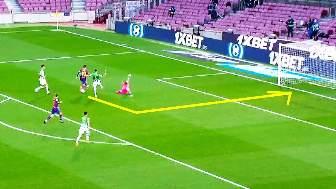 Lionel Messi – 200 IQ Plays That Shocked The World