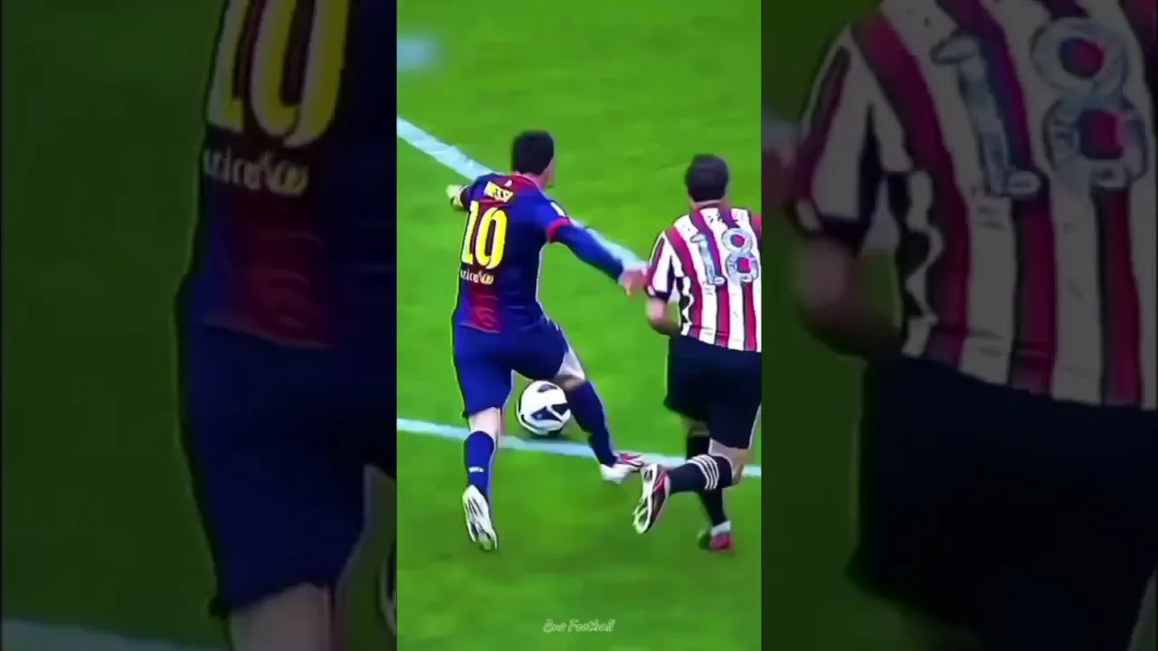 CR7 vs Leo Messi 🥶🍃 #football #cr7 #messi #goat #football #skills #messi #subscribe