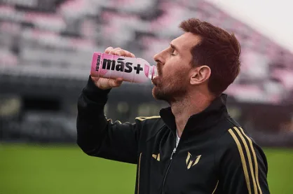 L’icône du football mondial Leo Messi lance des boissons révolutionnaires Más + par Messi ™ au Royaume-Uni