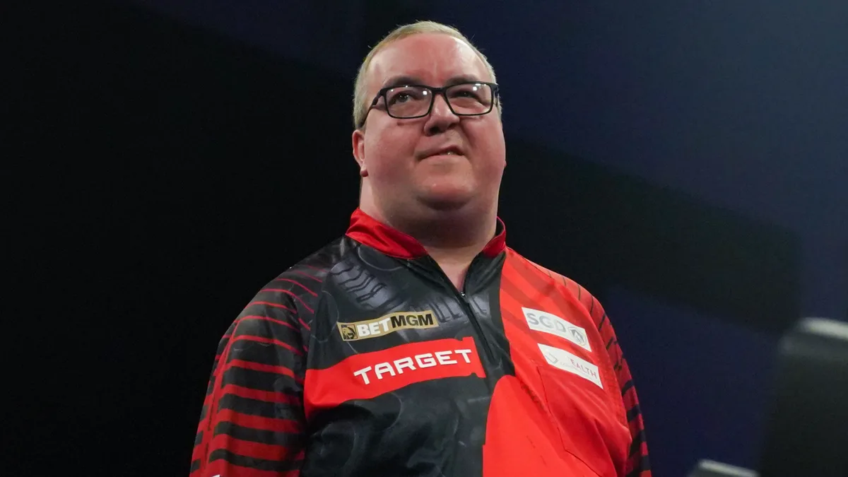 Stephen Bunting devient viral avec Lionel Messi Post après la victoire des fléchettes émotionnelles de Premier League – Darts