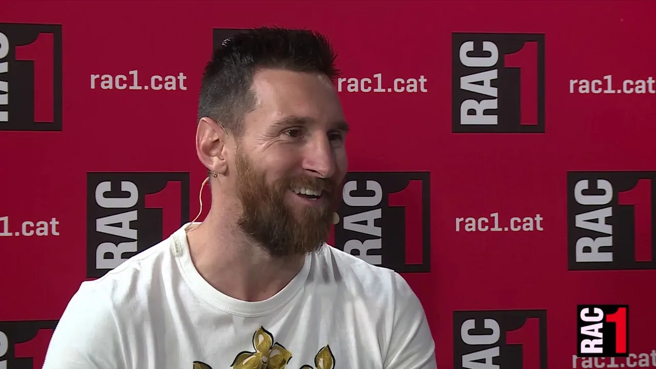 Jordi Basté i Roger Saperas entrevisten Leo Messi