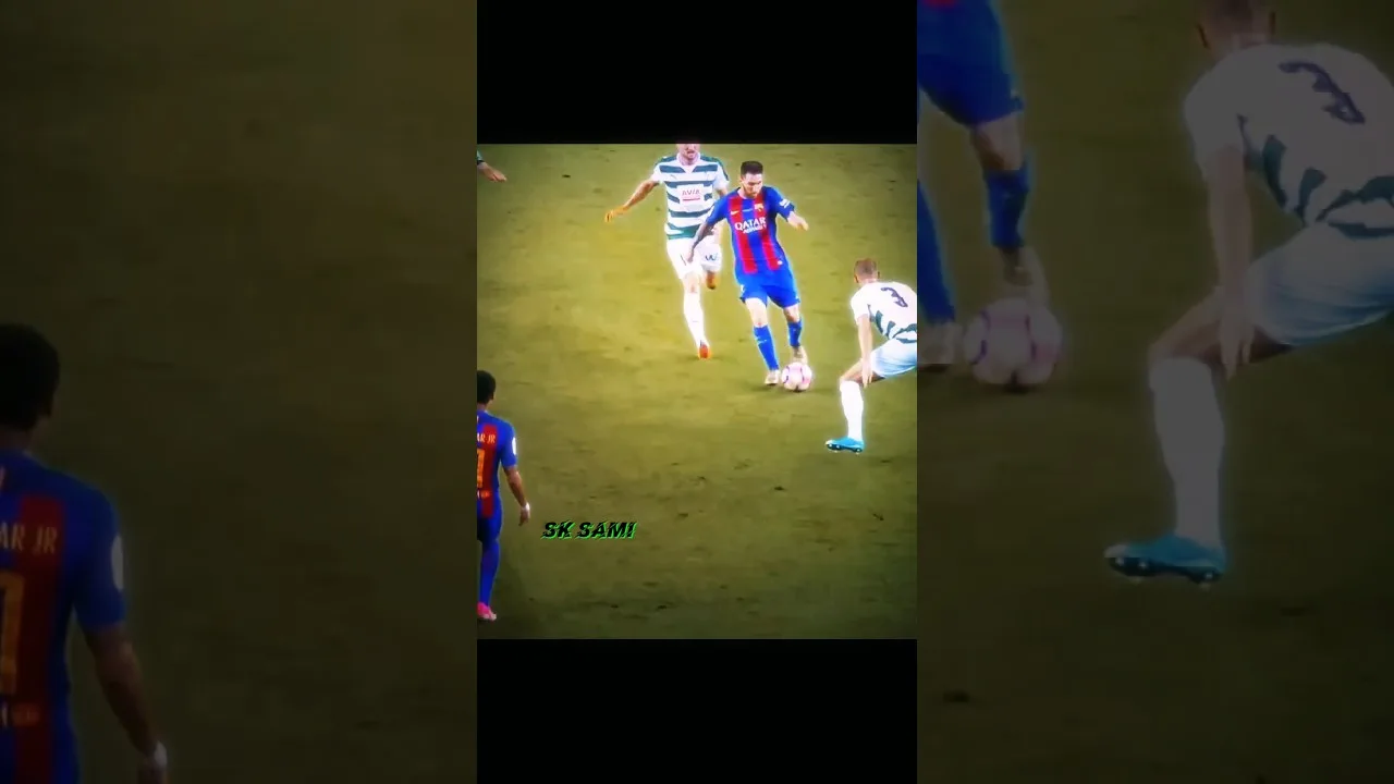 Leo messi skills 🥶🥶☠️☠️#messi #messi10 #skills #barcelona #football #edit #vairalvideo #vairal