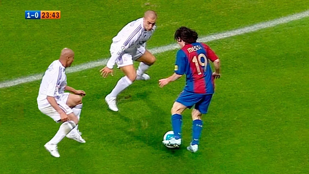 Lionel Messi 2006/07 : Dribbling Skills, Goals, Passes