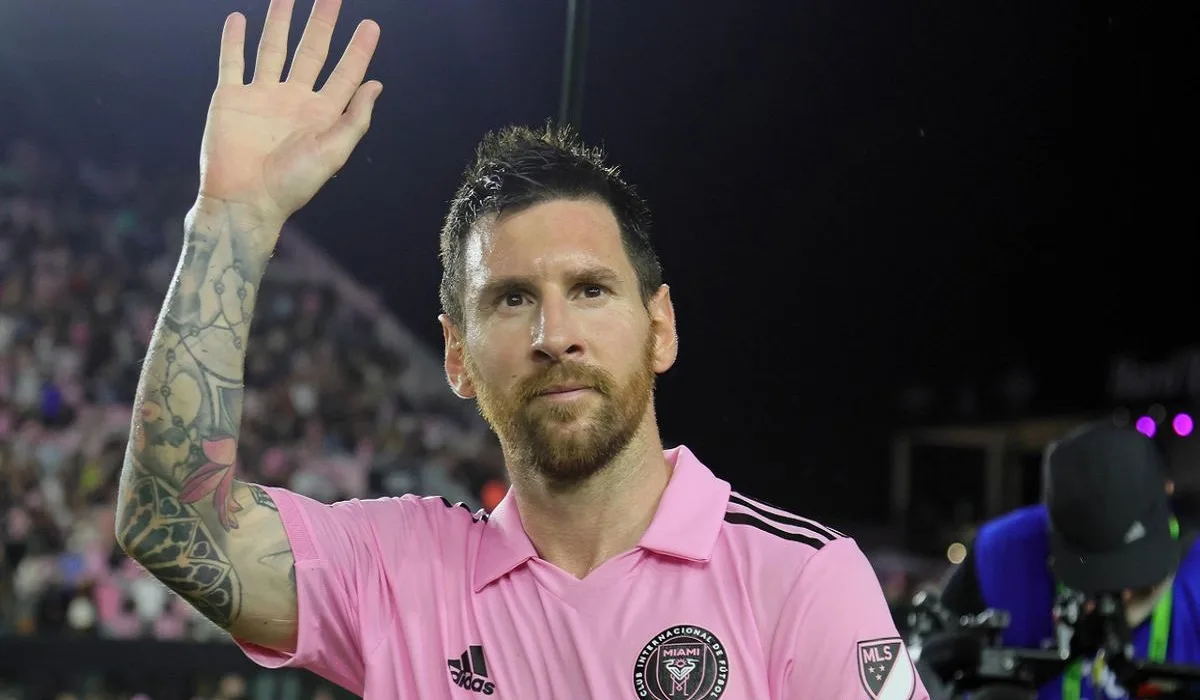 Avant le Mondial des clubs, Lionel Messi devient le premier joueur de l’histoire à …