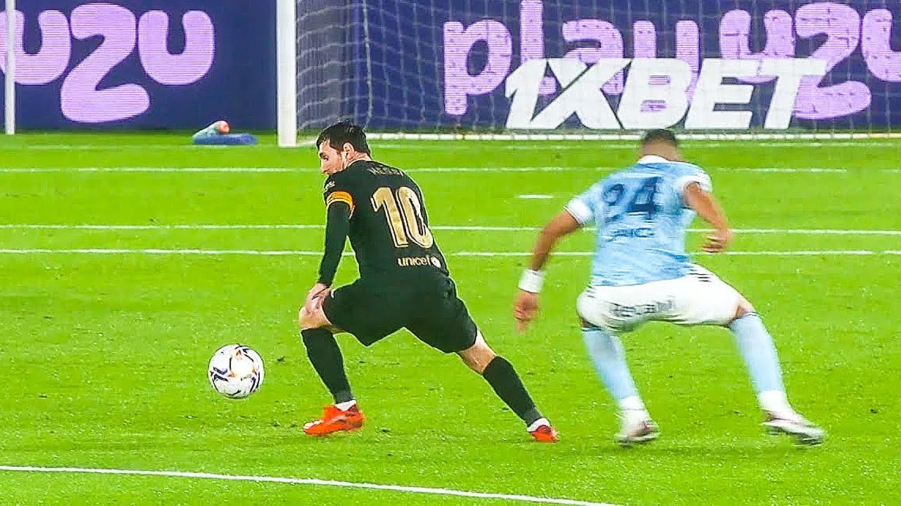 Lionel Messi is the Perfect Playmaker!