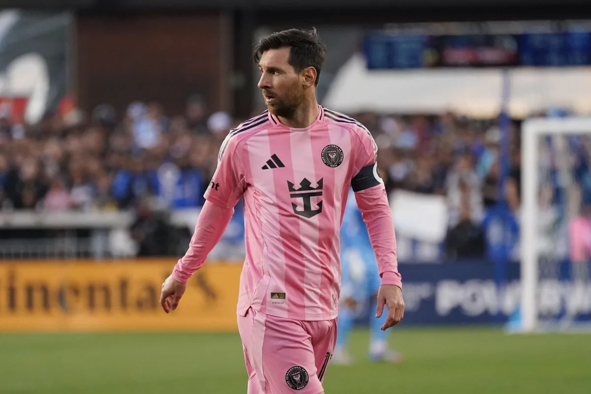 Lionel Messi fait tourner les têtes avec Barcelone Message après le titre de la Liga