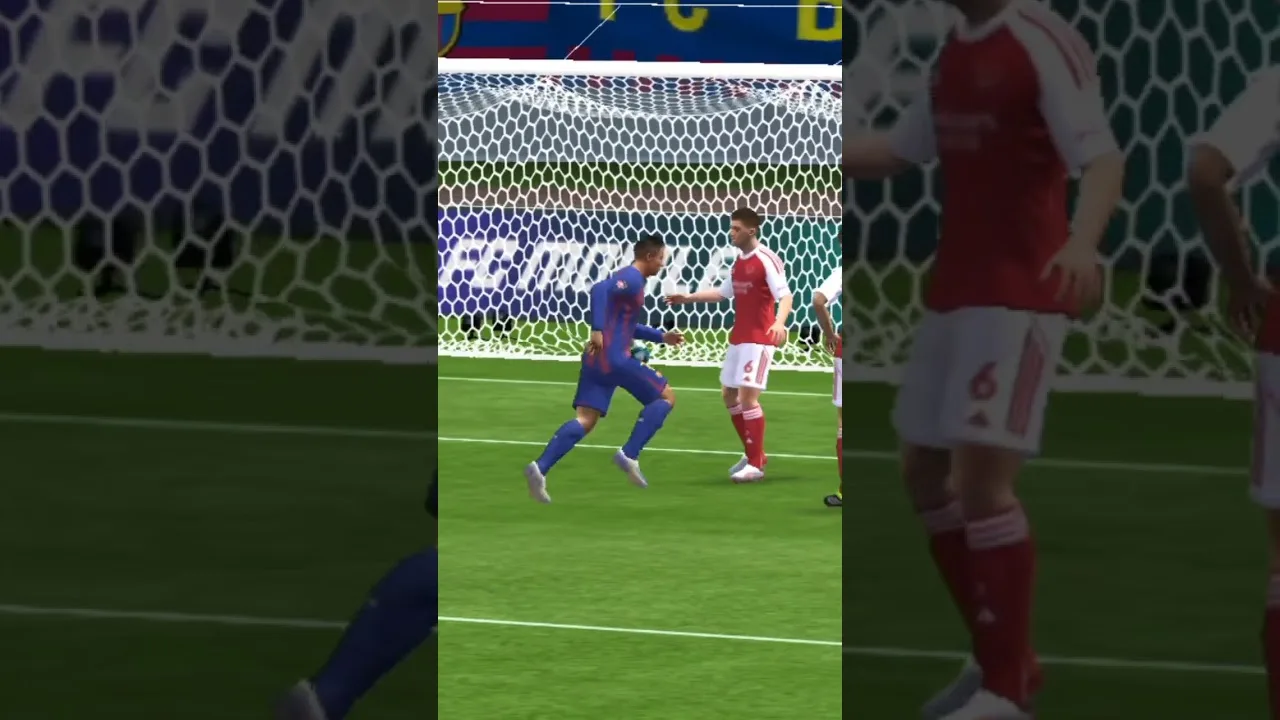 Dihadang Banyak pemain,Leo Messi🐐 masih mampu cetak gol indah🔥🤩🤯#fcmobile#shorts#shortvideo#fyp