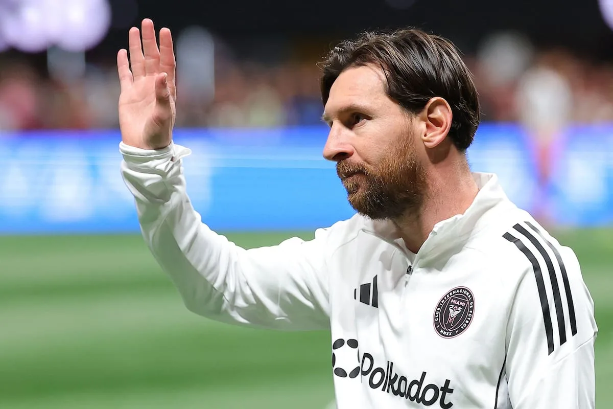 Vidéo: La main de Lionel Messi a touché sa main à la sortie de la cour et sa réaction est devenue virale sur les réseaux
