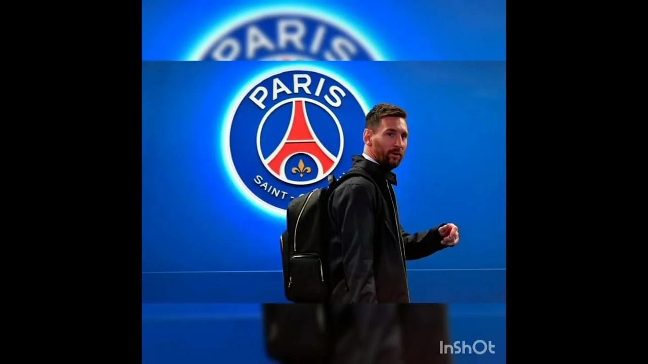 Leo Messi on PSG logo | April 10 2022 #leomessi #leomessipsg