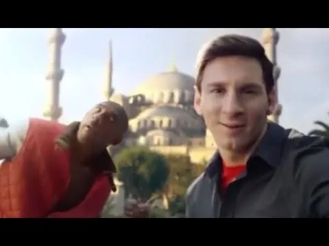 Barcelona legend Lionel Messi pays emotional tribute to Kobe