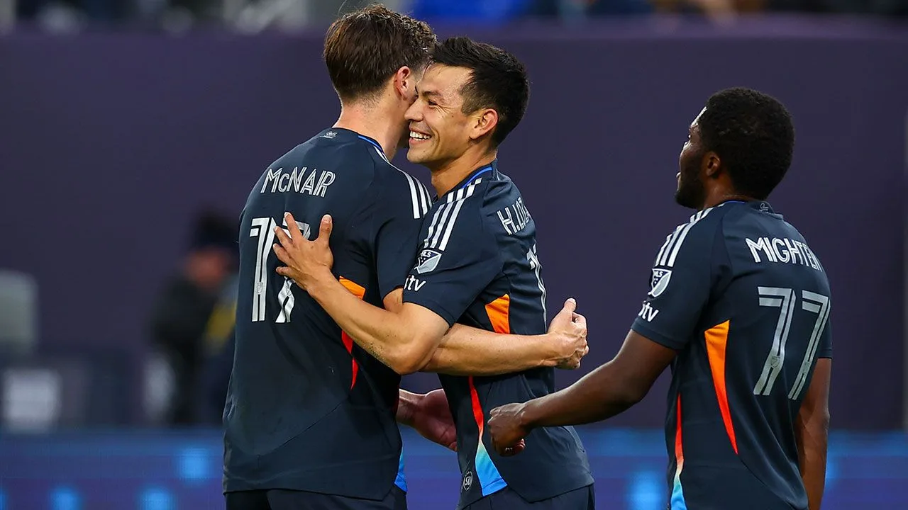 «  Chucky  » Lozano, avec Leo Messi dans l’équipe MLS idéale