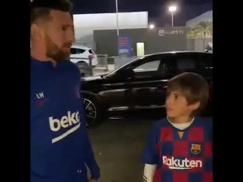 LEO MESSI SPOTTED WITH FANS