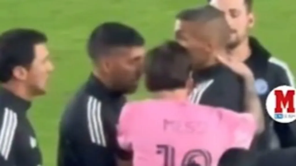 Lionel Messi attrape un entraîneur rival; MLS