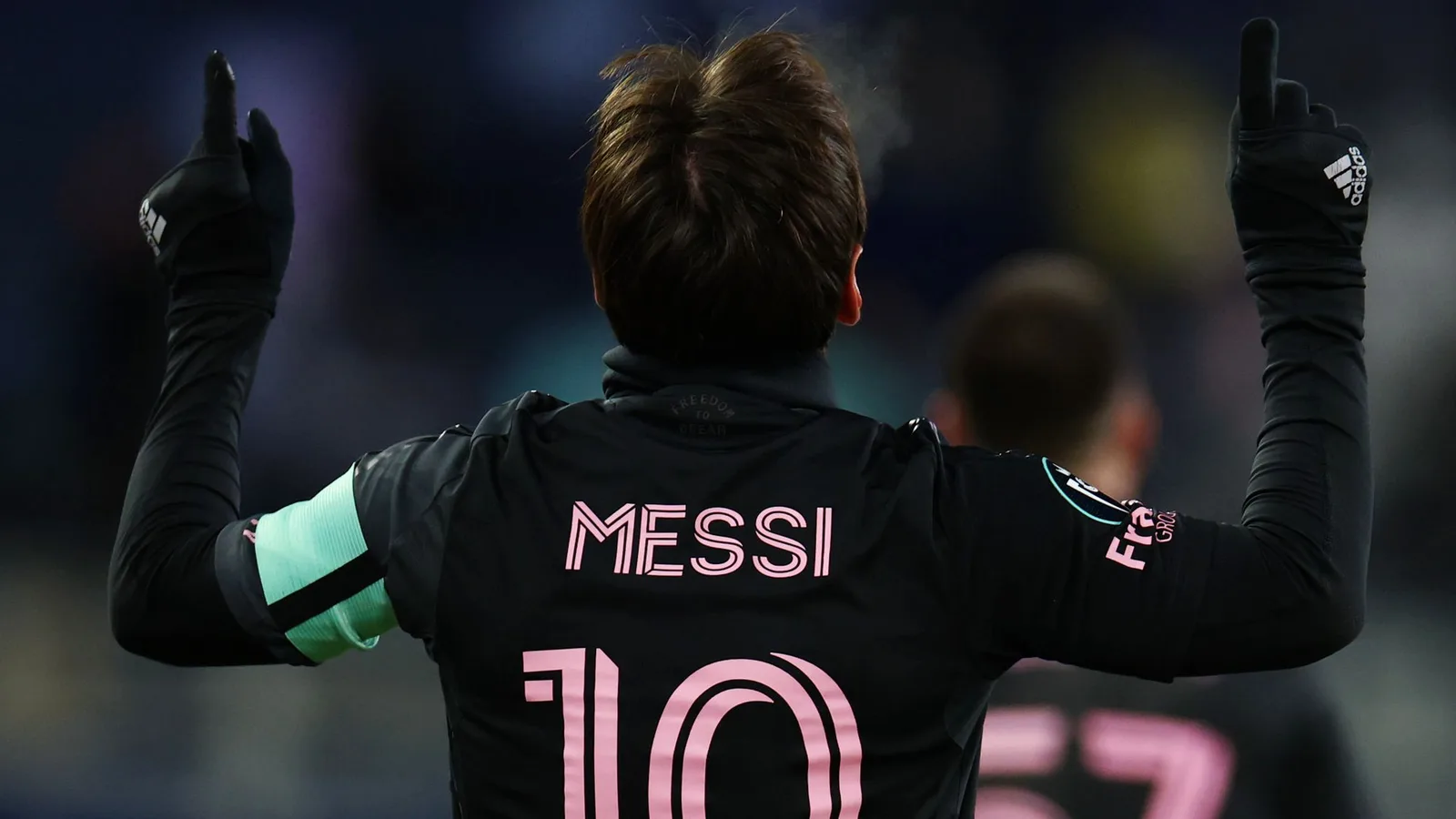 MLS Rivals Demande «  Review  » de la demande de chemise de Lionel Messi de l’arbitre après avoir vu un fonctionnaire mexicain faire un choc approche de l’Inter Miami Superstar