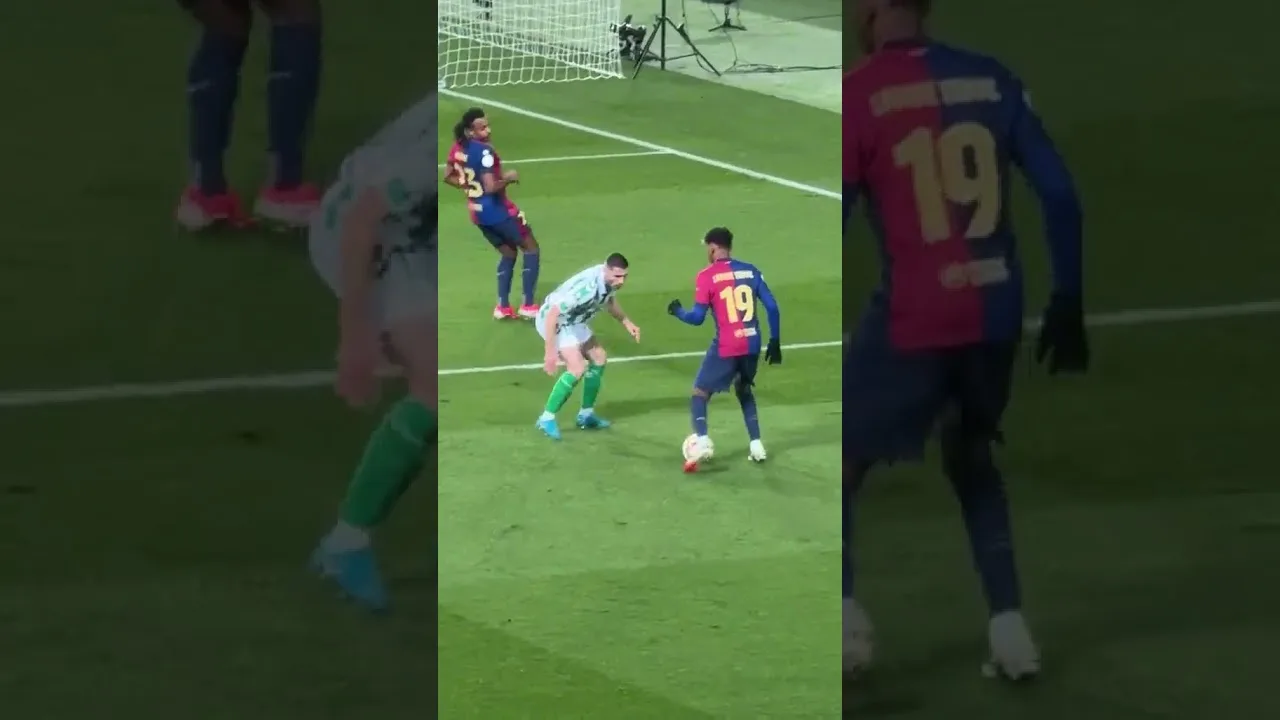 Barcelona New Lionel Messi – Lamine Yamal skills ❤️#barcelona #skills #lamineyamal #football #shorts