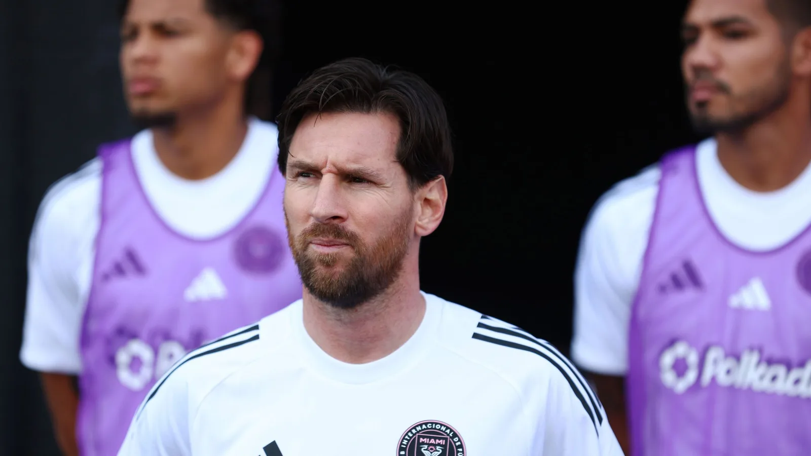 Lionel Messi s’est déroulé pour se rendre en Jamaïque pour le match de la Coupe des champions CONCACAF d’Inter Miami avec Cavalier SC