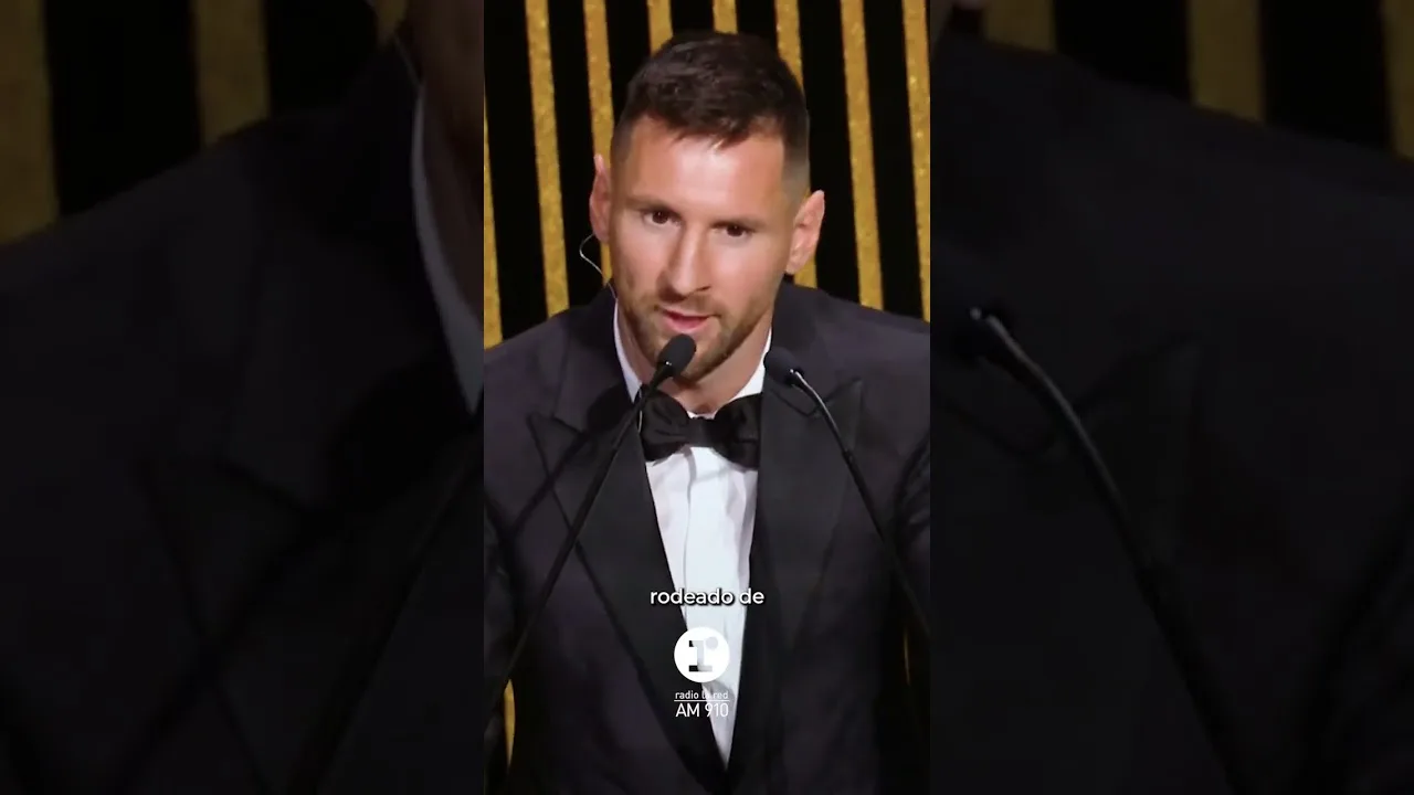 Leo Messi a consacré la balle d’or à Diego Maradona 🏆