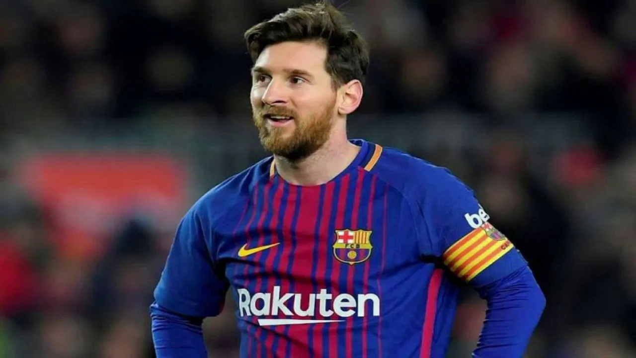 Lionel Messi Raih Trofi Sepatu Emas Eropa 2019