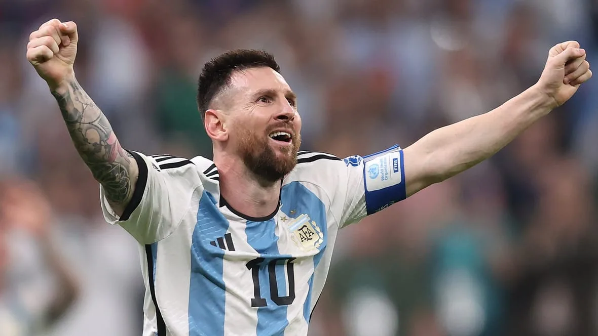 Lionel Messi révéler son objectif de football préféré de tous les temps avec une œuvre d’art en IA