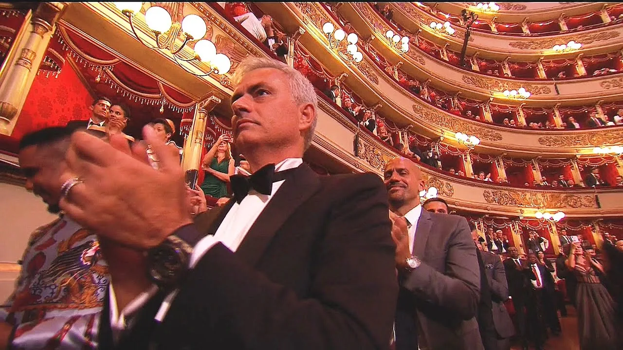 Only 1 Person Received Standing Ovation in ballon d'Or ●