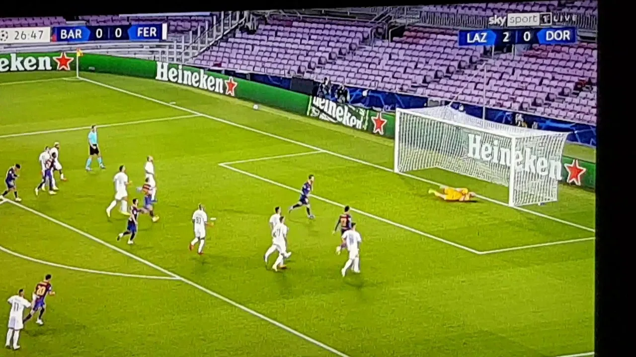Leo Messi Penalty Goal 1-0 vs FER