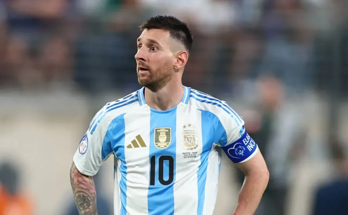 Le nouveau coéquipier de Lionel Messi: Qui est la sensation de 17 ans d’une valeur de 45 millions de dollars appelée en Argentine?