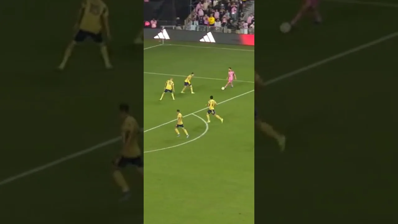 Lionel Messi Meilleures compétences de faux tir contre 2 joueurs 21/02/2024