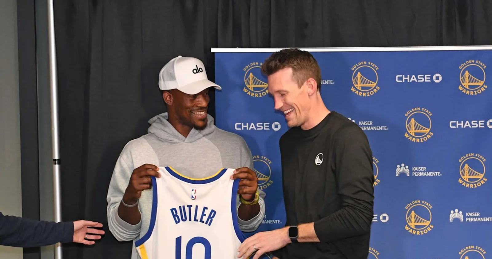 Jimmy Butler crie Lionel Messi, plus sur photo annonçant le maillot de Warriors n ° 10 | Nouvelles, scores, points forts, statistiques et rumeurs