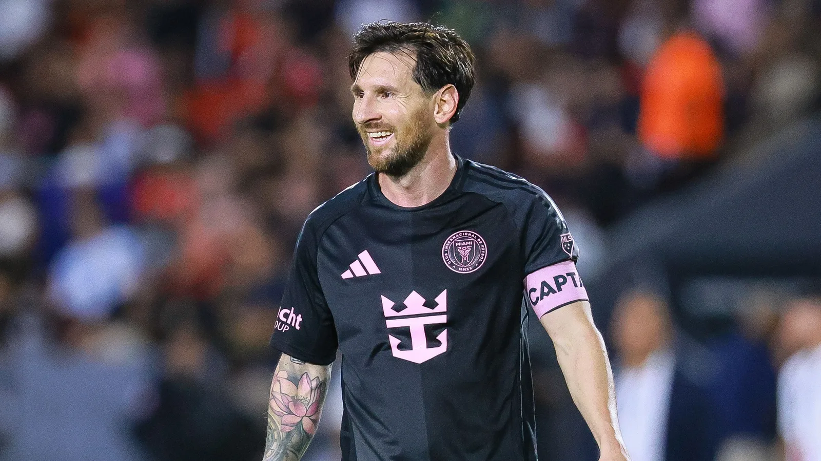 Regarder: Inter Miami Star Lionel Messi, Ballon d’Or et le vainqueur et la star de Manchester City Rodri assistent au Super Bowl Lix
