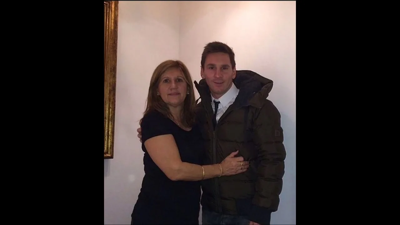 Leo Messi & his Mom ❤️ #leomessi #family #messi #messifamily