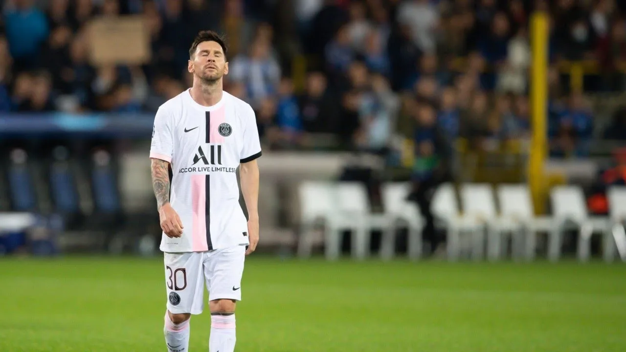 Lionel Messi tests positive to COVID-19
