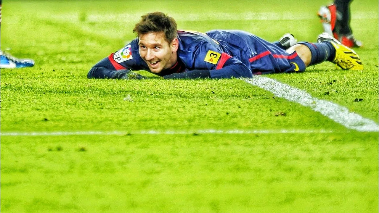 How Was Lionel Messi Not ANGRY Here ?! ● The Saint of