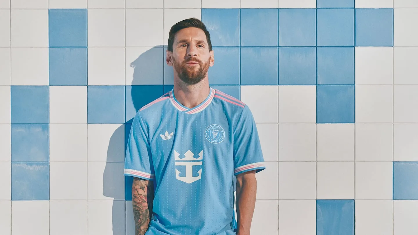 Lionel Messi dévoile le nouveau Kit Inter Miami et les baskets Adidas