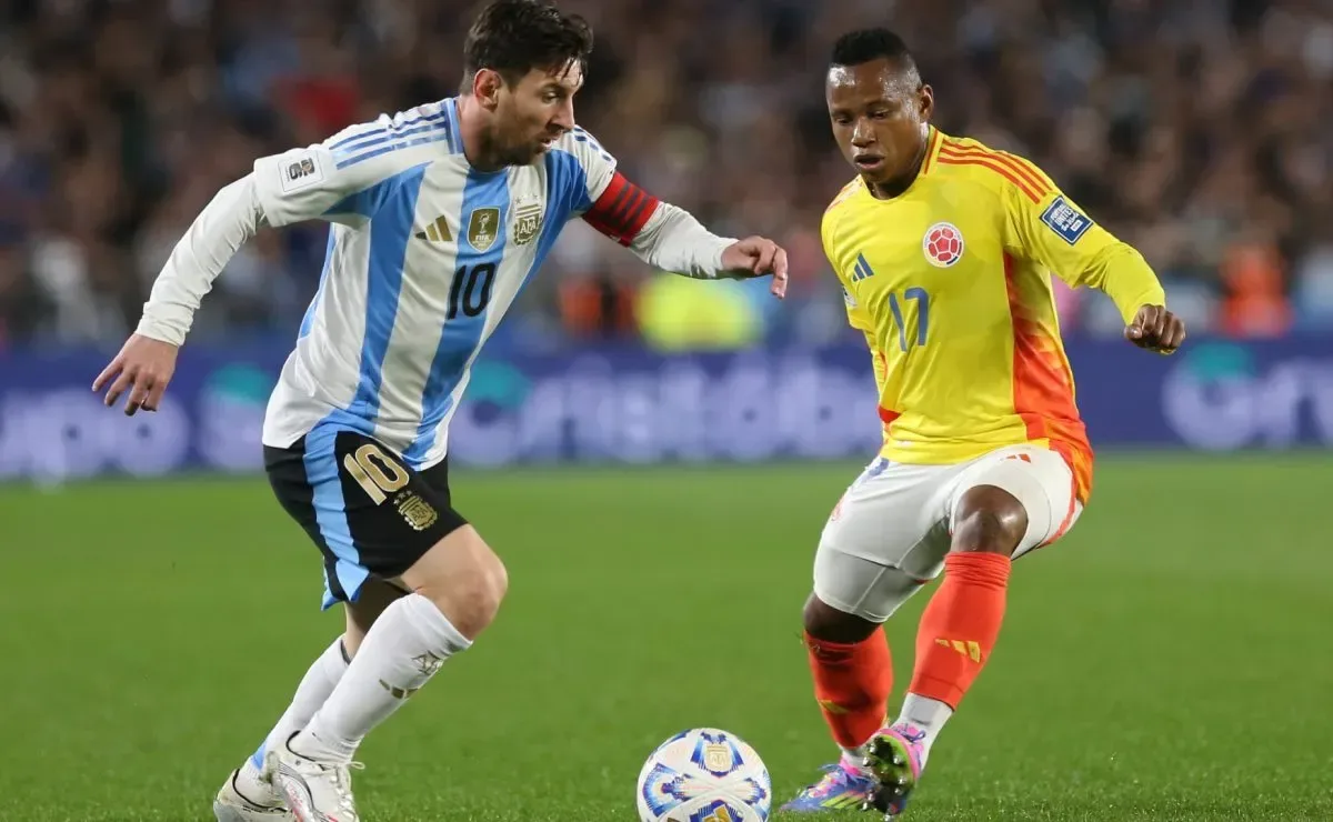 L’Argentine de Lionel Messi sauve un match nul avec 10 joueurs contre la Colombie lors des qualifications de la Coupe du monde 2026