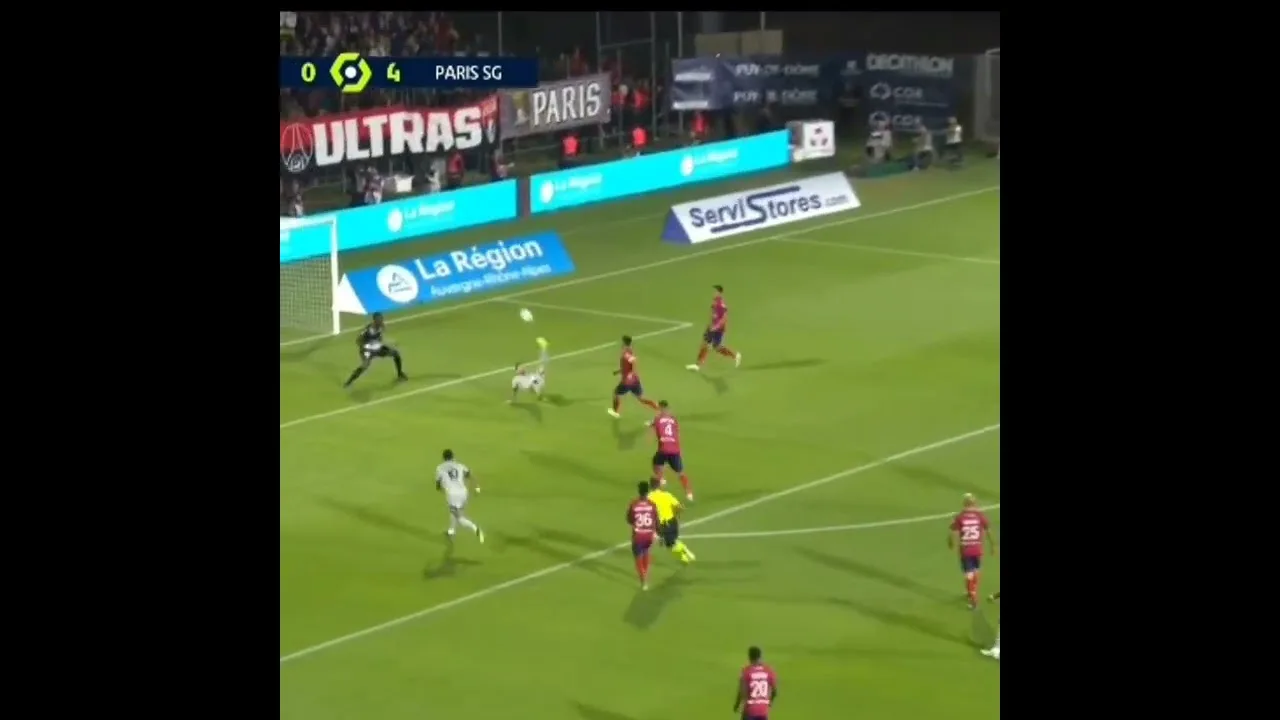 Leo Messi with a phenomenal Overhead Kick #shorts