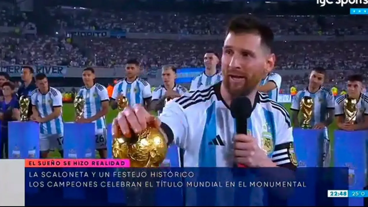 El EMOCIONANTE DISCURSO de MESSI con la COPA DEL MUNDO en el