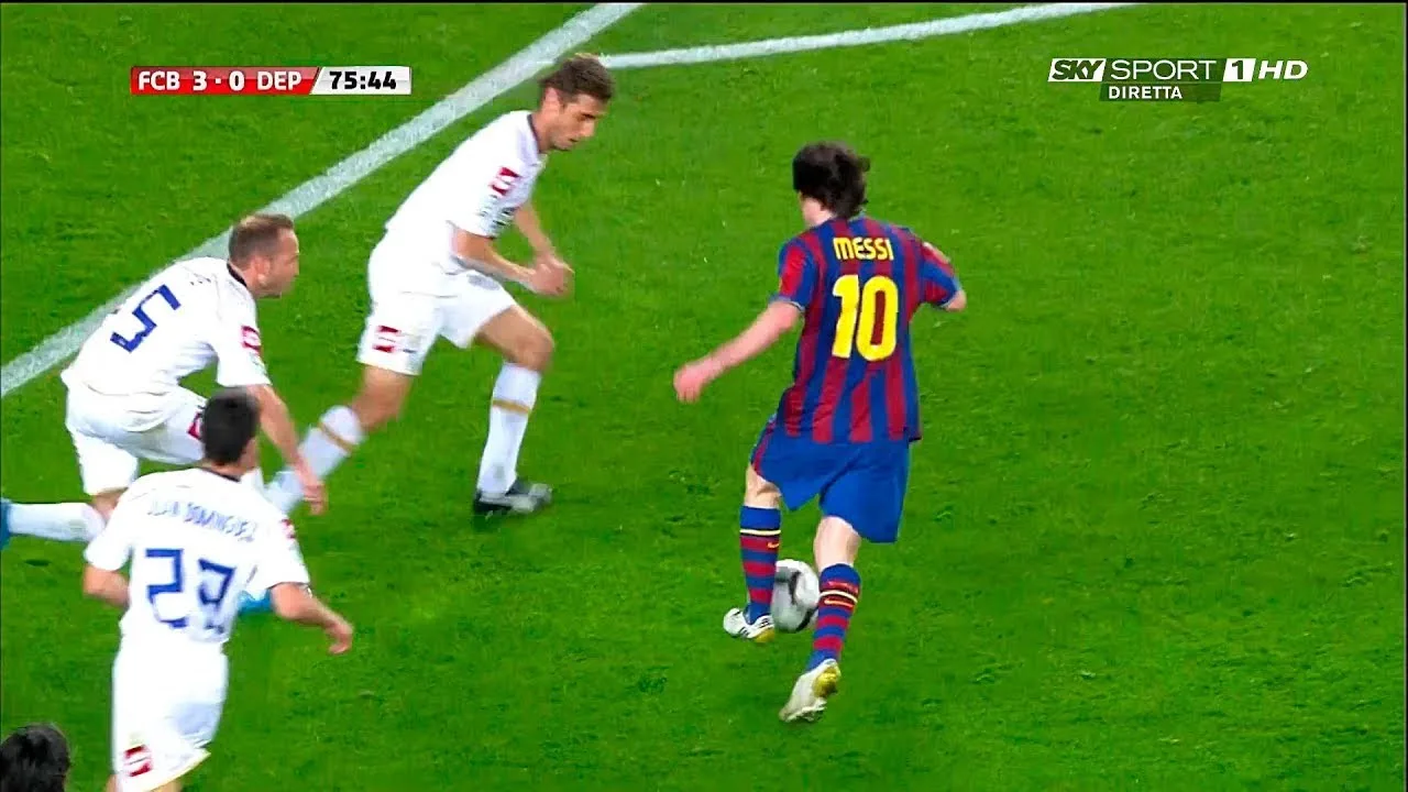 Lionel Messi 2009/10 : Dribbling Skills, Goals, Passes,