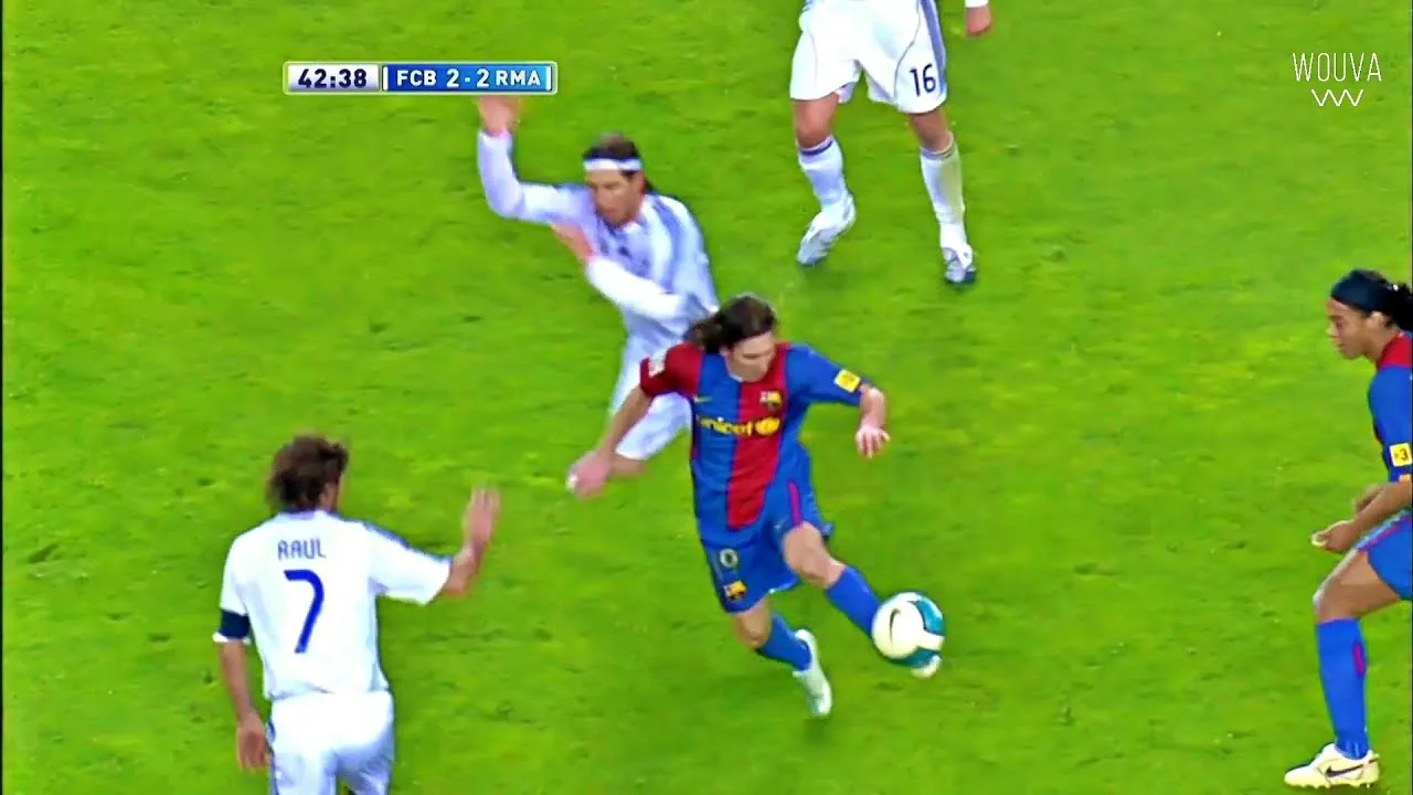 19 Year Old Lionel Messi Destroyed Real Madrid (With Rare