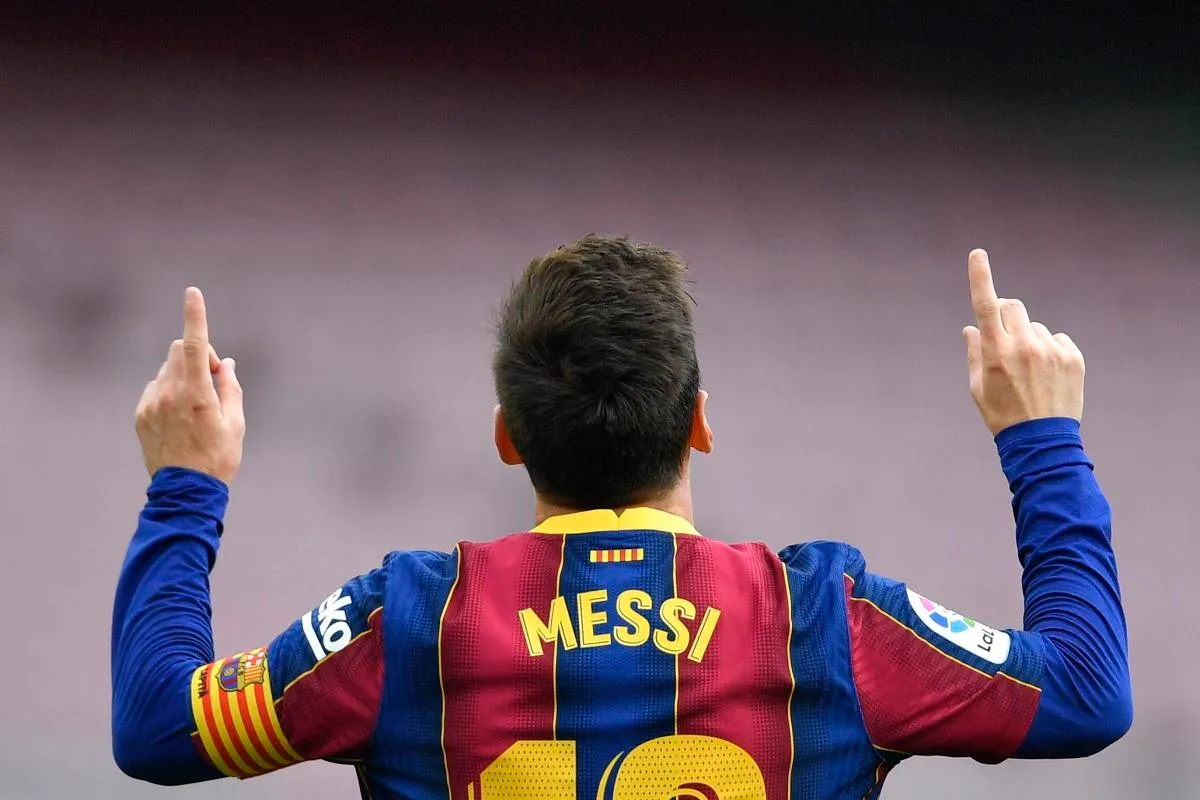 Regarder: les fans de Barcelone à Lionel Messi chante après le classique