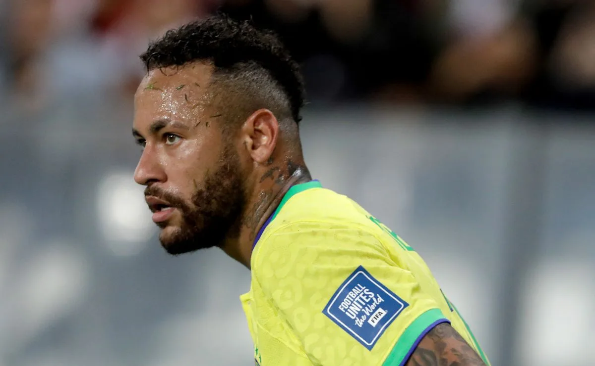 Le Brésil gouverne Neymar Out pour la qualification de la Coupe du Monde de la FIFA contre l’Argentine de Lionel Messi