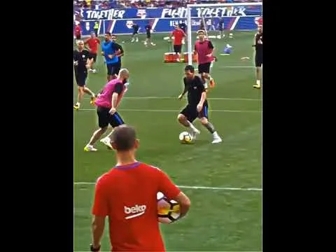 Leo Messi En Un Día Tranquilo 😼 #qatar2022 #shorts