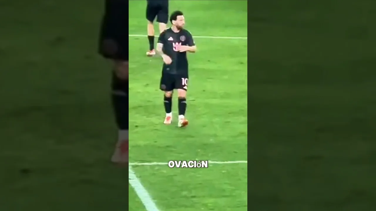 Ovación total en Perú para Messi. #Messi #futbol #goat #peru #leomessi