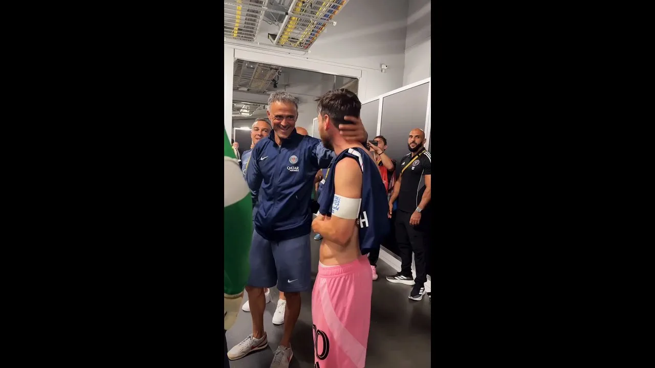 L’image la plus attendue: c’était la salutation entre Messi et Luis Enrique après 4-0