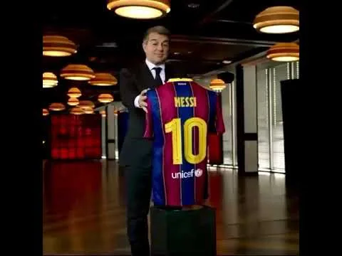 Laporta hablando con Leo Messi