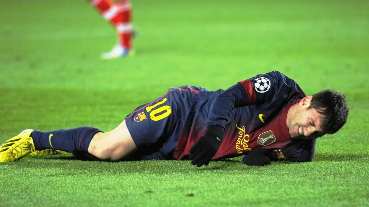 The 10 Worst Tackles / Brutal Fouls on Lionel Messi  ► Only