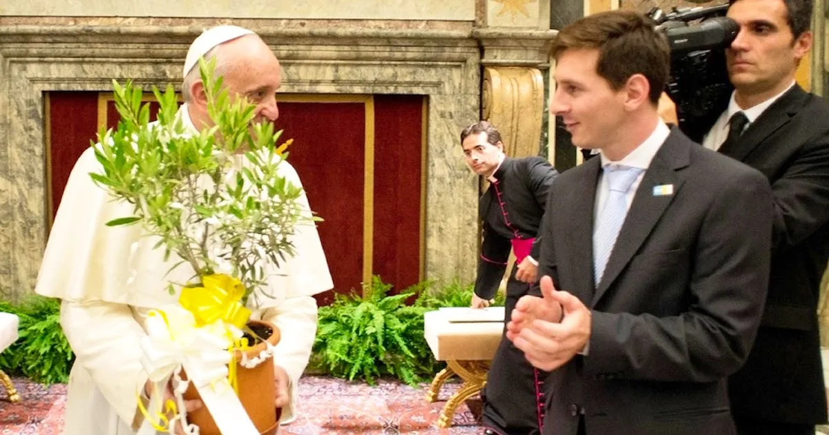 «Un pape différent»: Le vibrant hommage de Lionel Messi à François