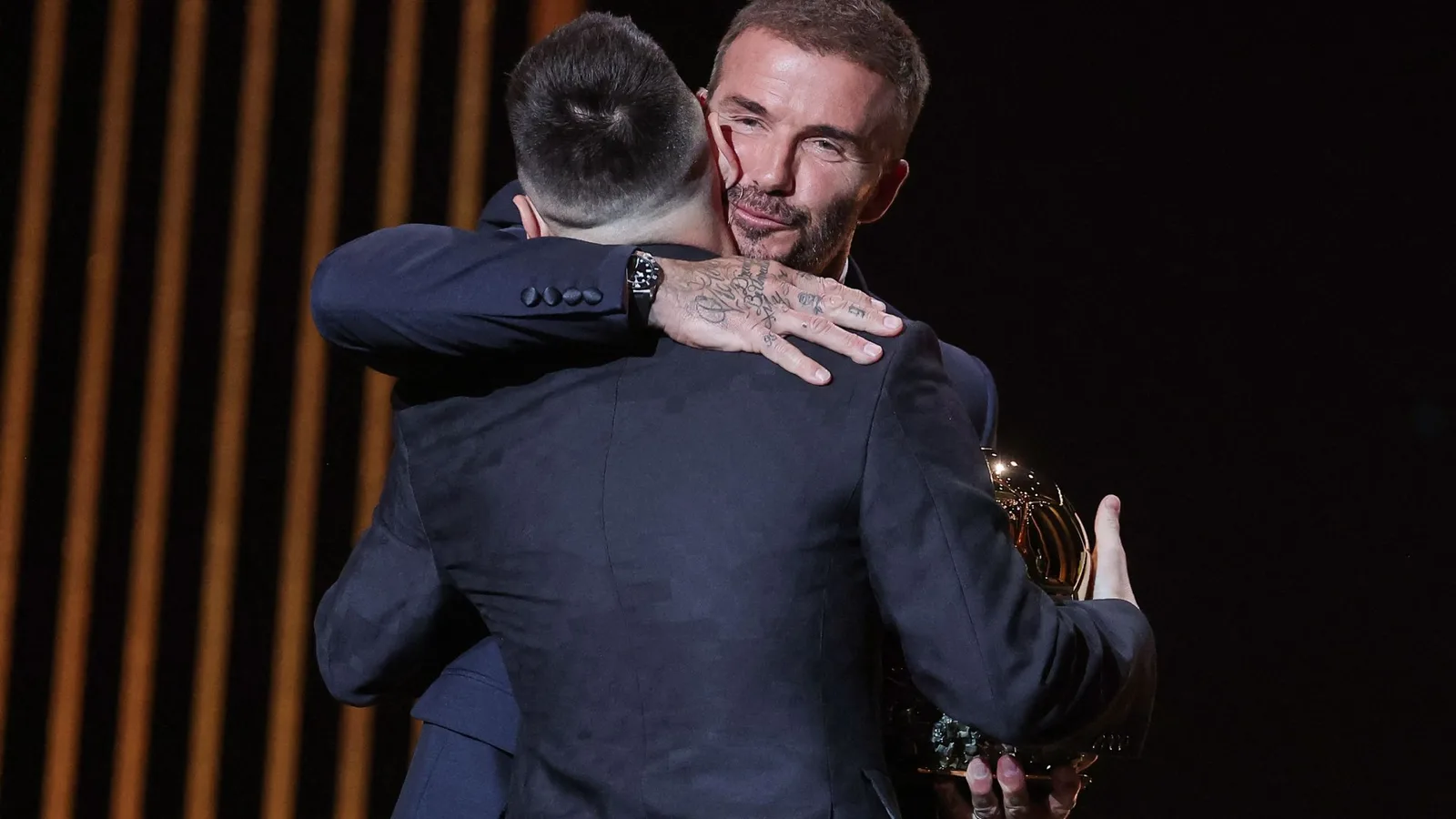 Lionel Messi  » dit à sa famille et ses amis qu’il retournera à Barcelone ‘alors que David Beckham faisait l’admission de choc