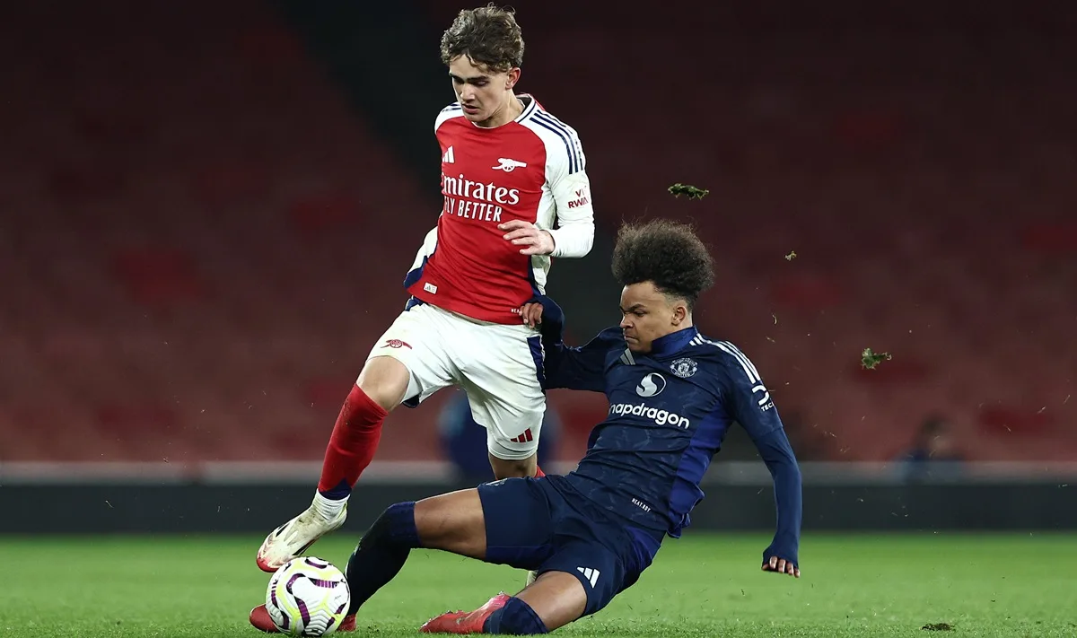 « Il n’est pas votre normal », le journaliste compare l’adolescent Arsenal à Lionel Messi
