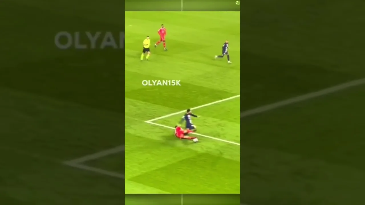 Pavard Brutal Red Card Challenge vs Leo Messi: Watch