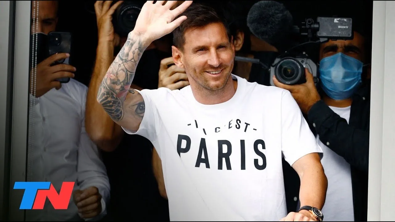 ASÍ LLEGÓ MESSI A PARÍS: EUFORIA TOTAL